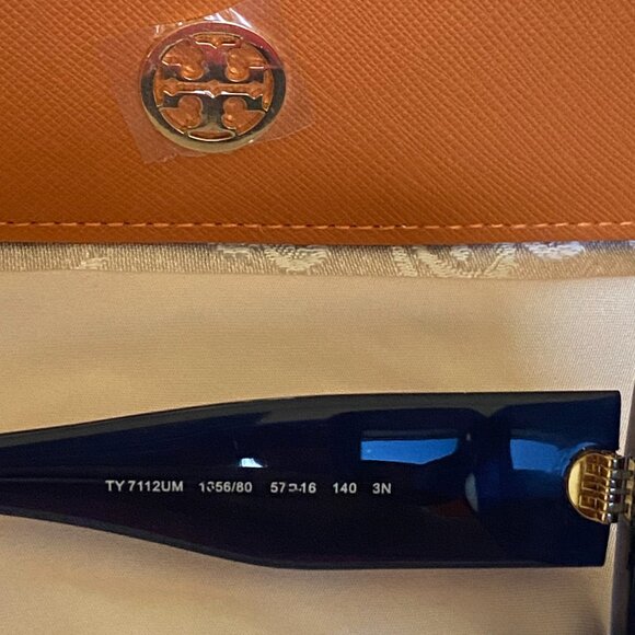 Tory Burch Milky Navy Style 7112 Sunglasses Brand New - Picture 4 of 6